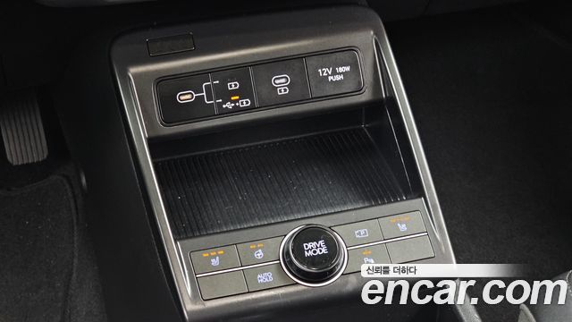 Hyundai Kona 2023 — photo 32