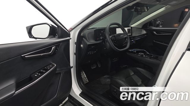 Kia EV6 2025 — photo 13