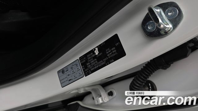 Kia EV6 2025 — photo 36