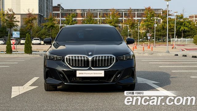 BMW 5-Series 2024 — photo 3