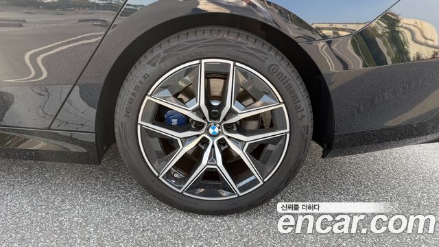 BMW 5-Series 2024 — photo 5