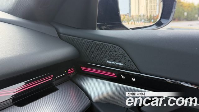 BMW 5-Series 2024 — photo 19