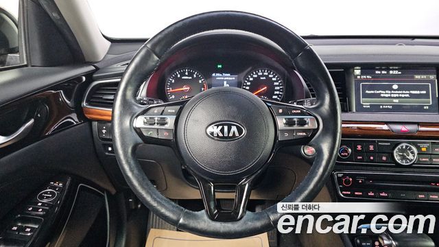 Kia K7 2016 — photo 14