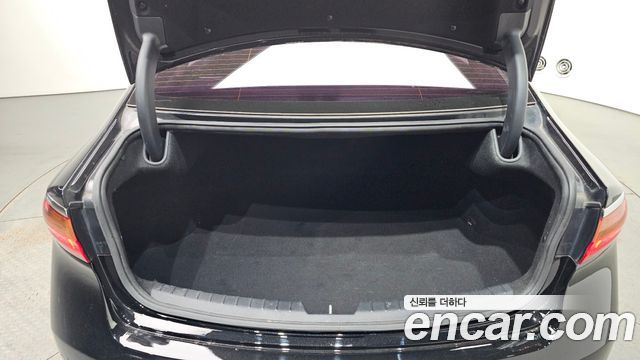 Kia K7 2016 — photo 20