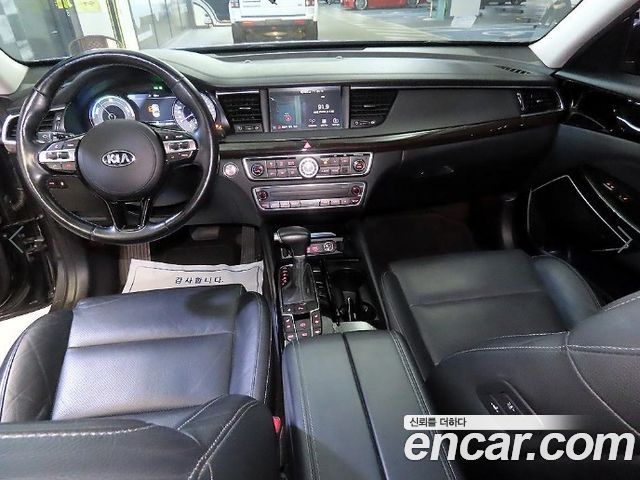 Kia K7 2017 — photo 10