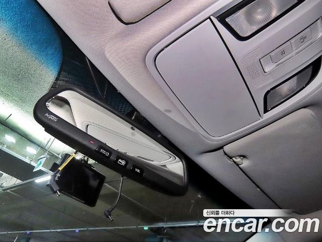Kia K7 2017 — photo 17