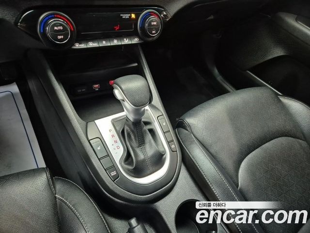 Kia K3 2022 — photo 12