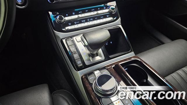 Genesis EQ900 2018 — photo 12