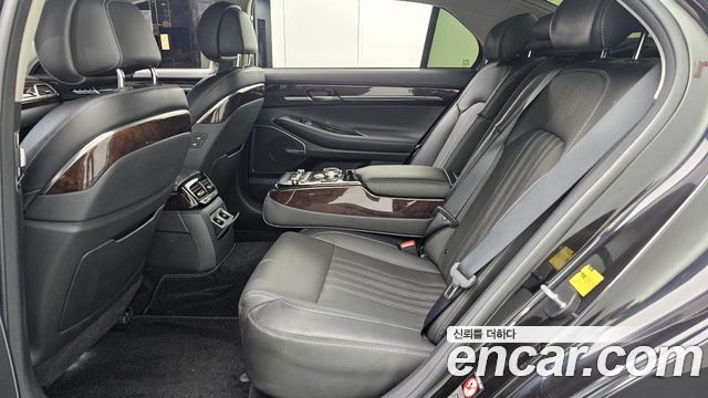 Genesis EQ900 2018 — photo 18