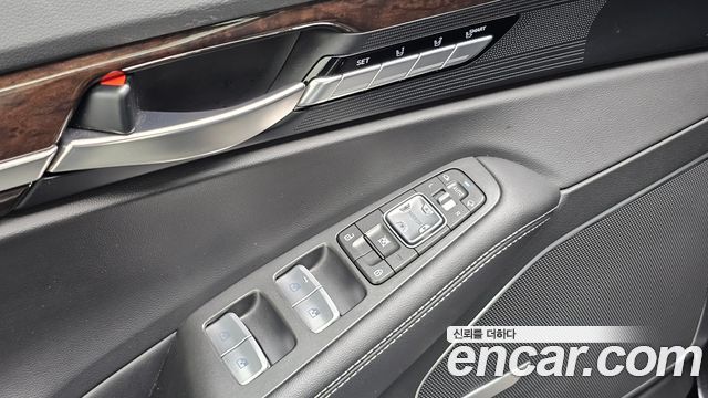 Genesis EQ900 2018 — photo 23