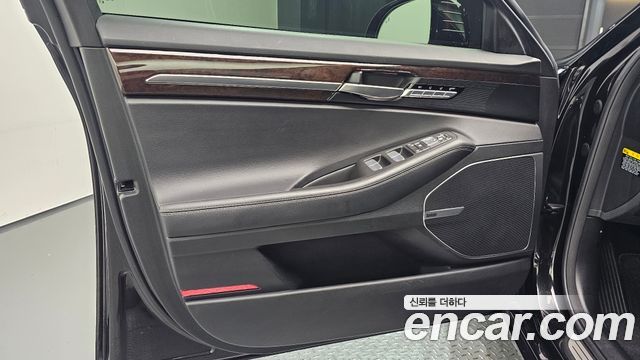 Genesis EQ900 2018 — photo 14