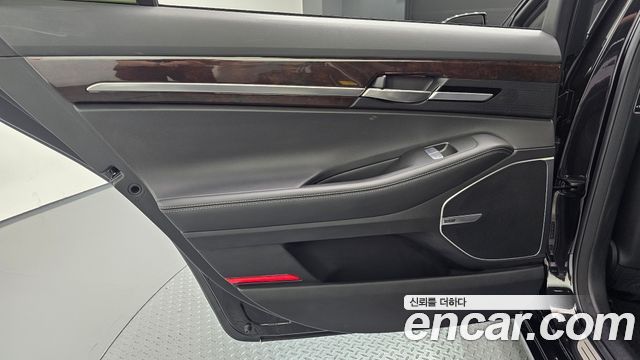 Genesis EQ900 2018 — photo 15