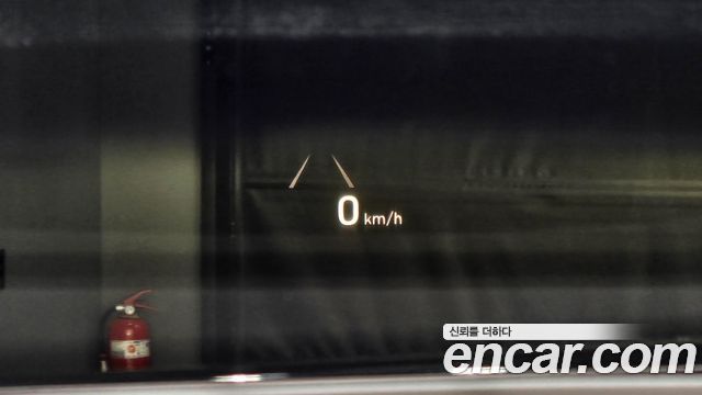 Genesis EQ900 2018 — photo 27