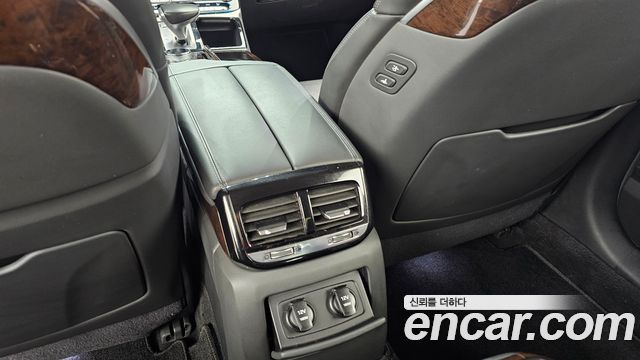Genesis EQ900 2018 — photo 29