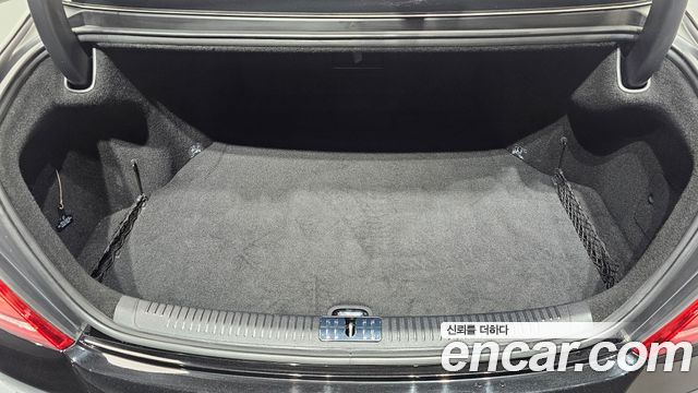 Genesis EQ900 2018 — photo 32