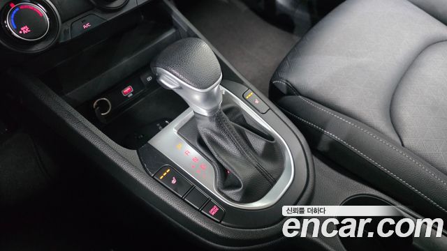 Kia K3 2023 — photo 12