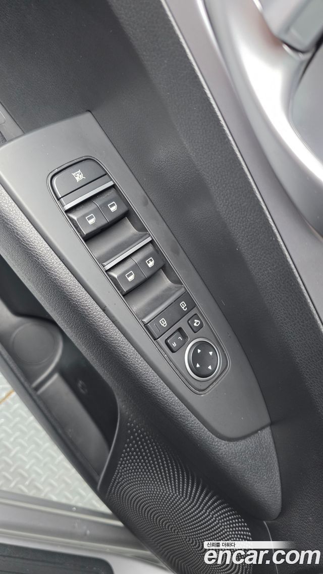 Kia K3 2023 — photo 23