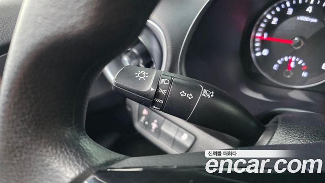 Kia K3 2023 — photo 28