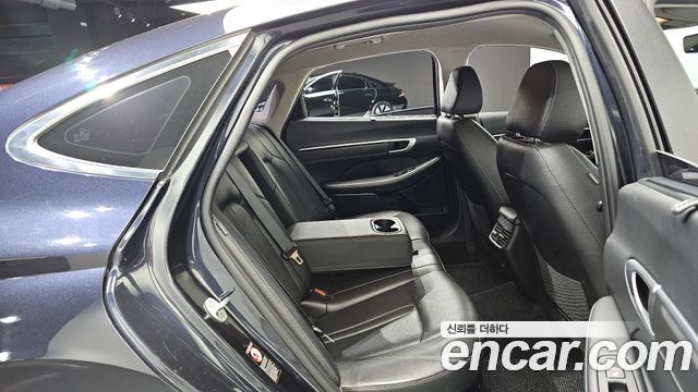 Hyundai Sonata 2021 — photo 17