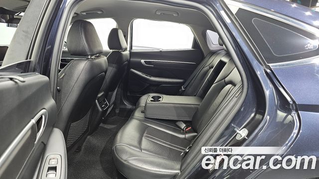 Hyundai Sonata 2021 — photo 18