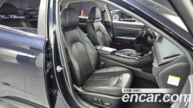 Hyundai Sonata 2021 — photo 16