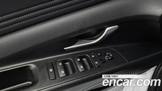 Hyundai AVANTE 2023 — photo 18