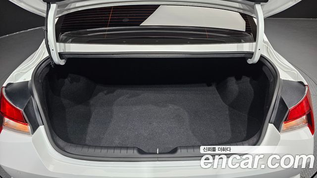 Hyundai AVANTE 2023 — photo 26