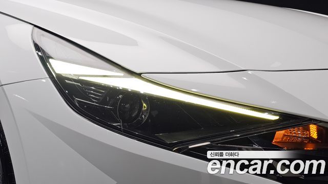 Hyundai AVANTE 2023 — photo 8