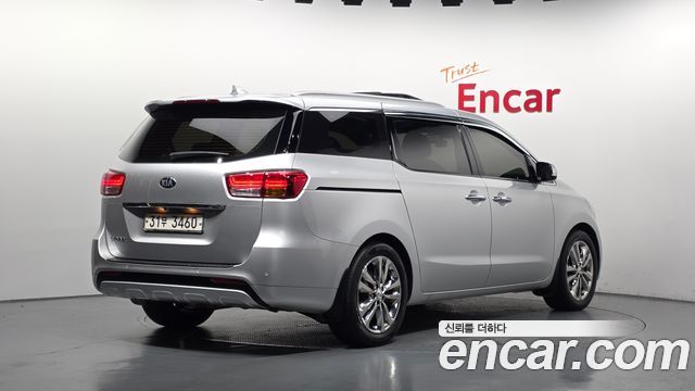 Kia Canival 2016 — photo 2