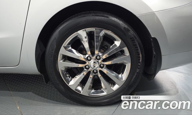 Kia Canival 2016 — photo 7