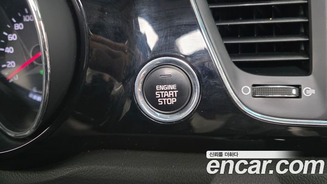 Kia Canival 2016 — photo 29