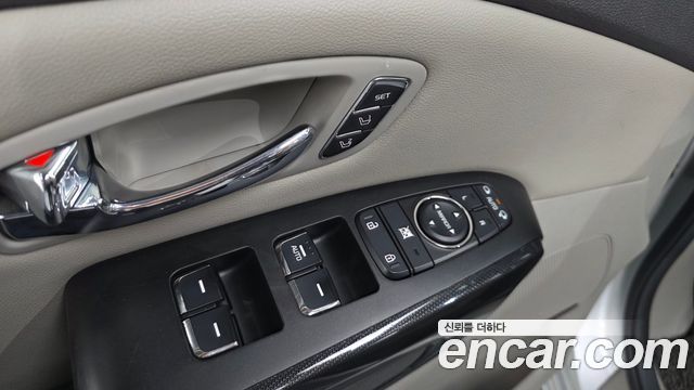Kia Canival 2016 — photo 30