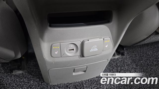 Kia Canival 2016 — photo 33