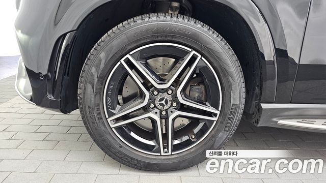 Mercedes-Benz GLE-Class 2021 — photo 5