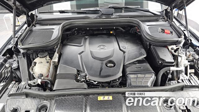 Mercedes-Benz GLE-Class 2021 — photo 6