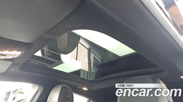 Mercedes-Benz GLE-Class 2021 — photo 17