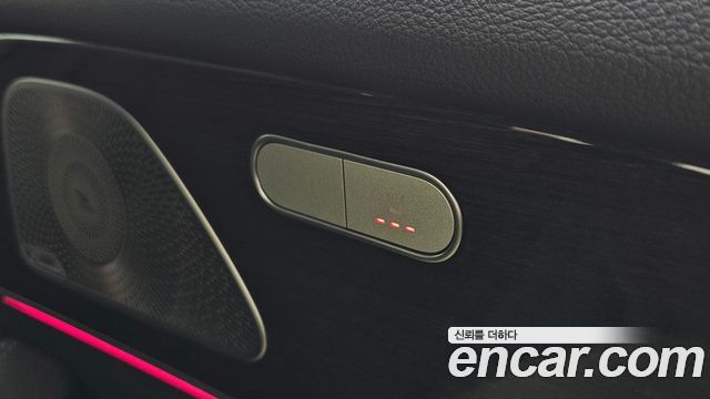 Mercedes-Benz GLE-Class 2021 — photo 19