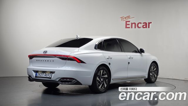 Hyundai Grandeur 2022 — photo 2