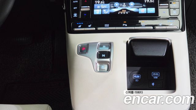 Hyundai Grandeur 2022 — photo 12