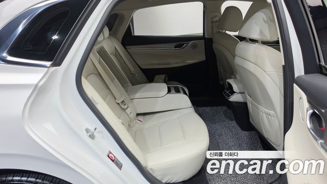 Hyundai Grandeur 2022 — photo 17