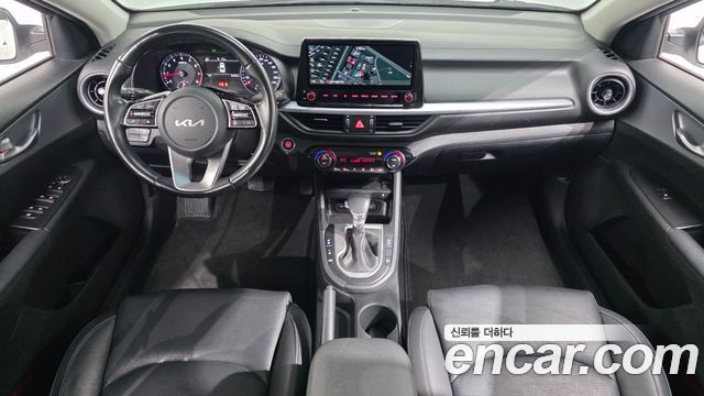 Kia K3 2022 — photo 10