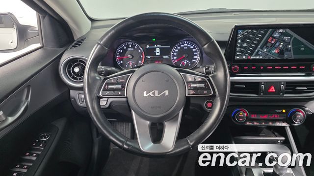 Kia K3 2022 — photo 20