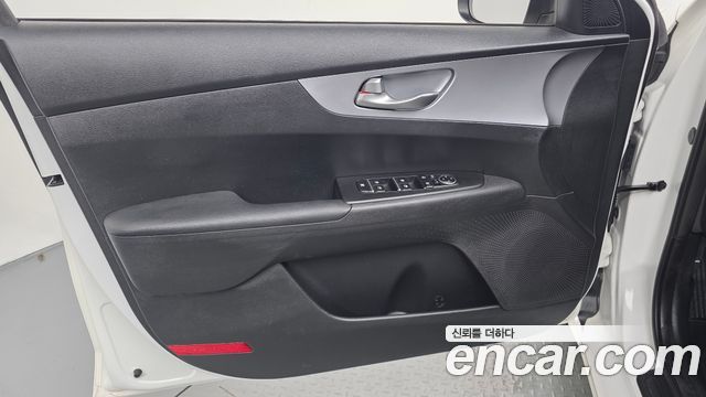 Kia K3 2022 — photo 14