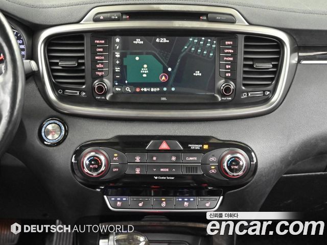 Kia Sorento 2016 — photo 14