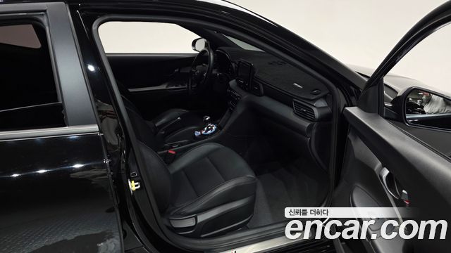 Hyundai Veloster 2020 — photo 17