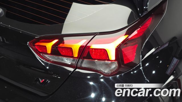 Hyundai Veloster 2020 — photo 9