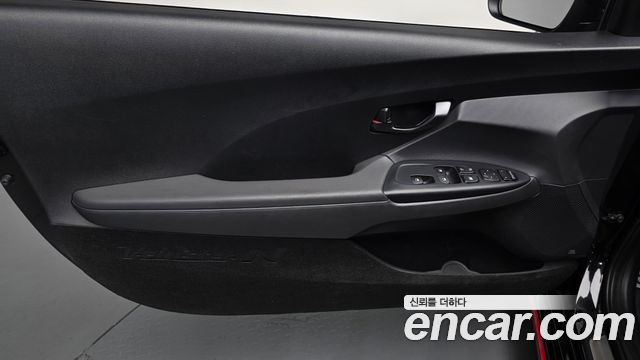 Hyundai Veloster 2020 — photo 14