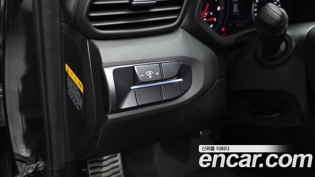 Hyundai Veloster 2020 — photo 28