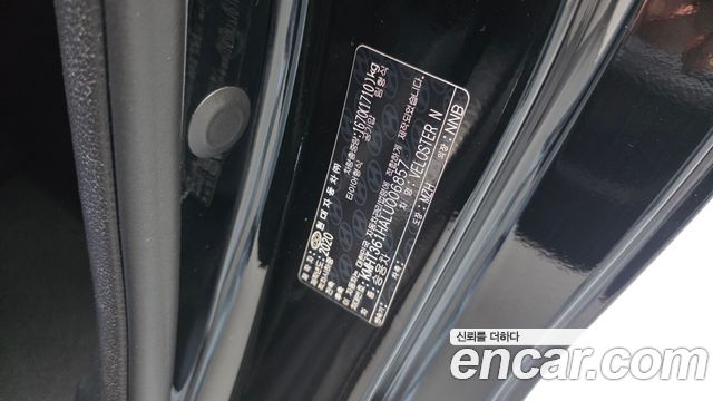 Hyundai Veloster 2020 — photo 34