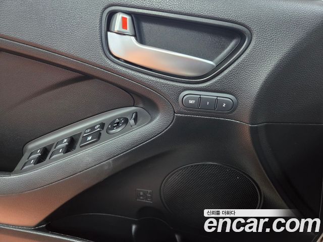 Kia K3 2016 — photo 12